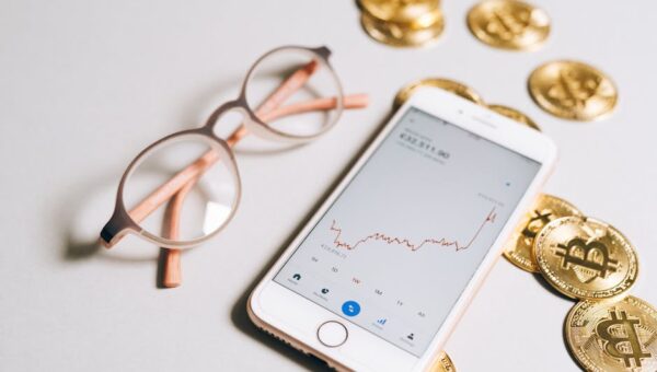 How to Use AI Tools to Manage Your Finances