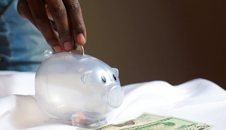 10 Innovative Ways to Reduce Monthly Expenses