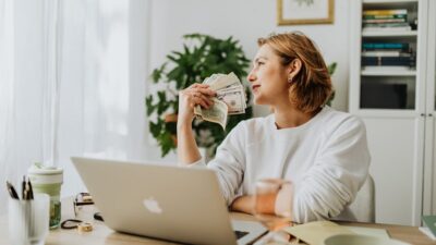 From Side Hustle to Main Hustle: Turning Passion into Profit by 2026