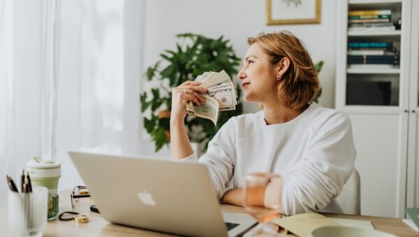 From Side Hustle to Main Hustle: Turning Passion into Profit by 2026